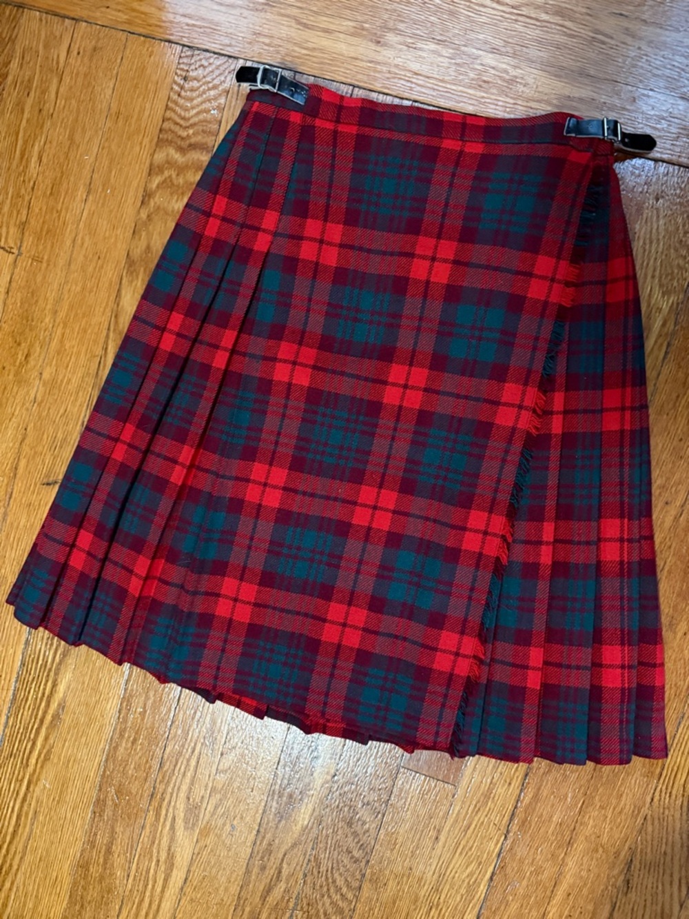 Vintage Laird-Portch of Scotland super Wash wool tartan adjustable size red teal